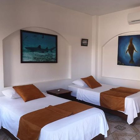 Hostal Sandrita Puerto Villamil Extérieur photo