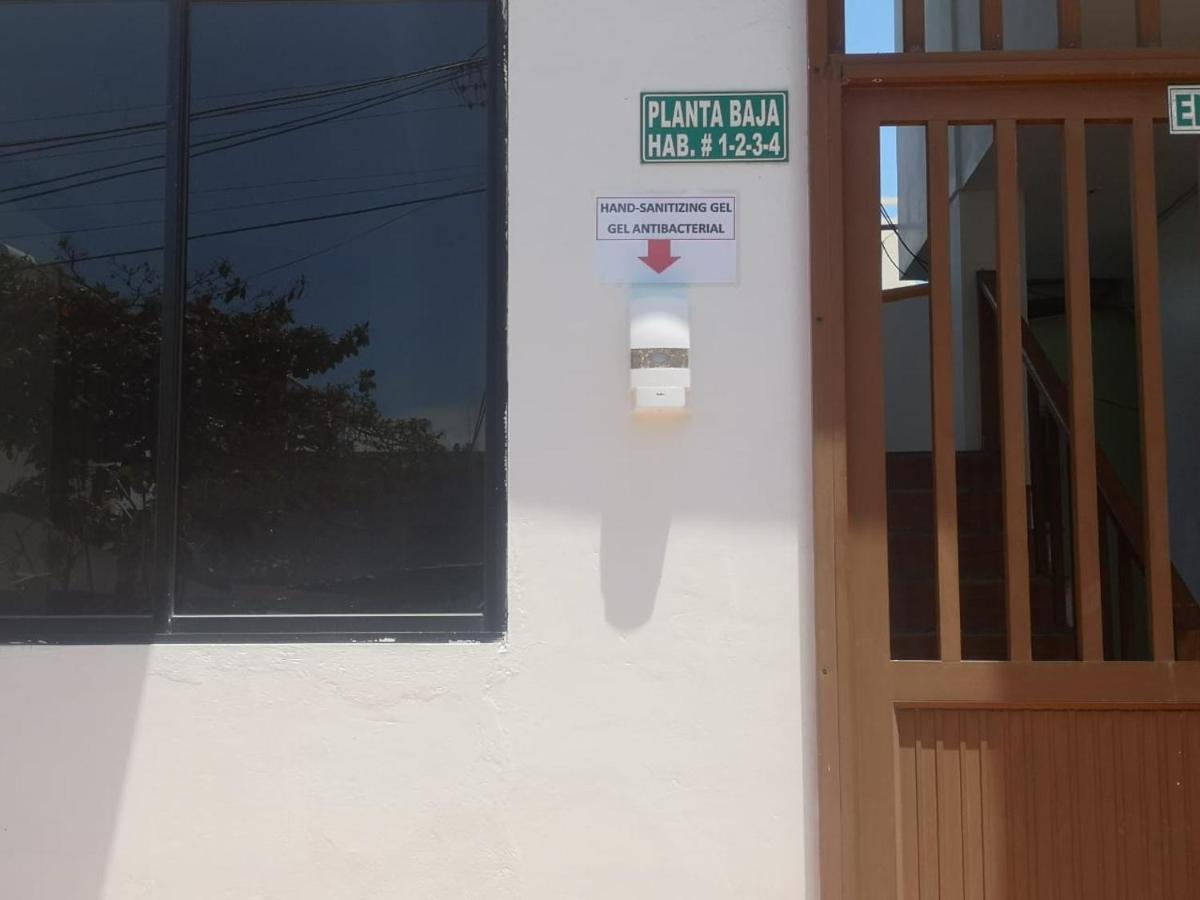 Hostal Sandrita Puerto Villamil Extérieur photo